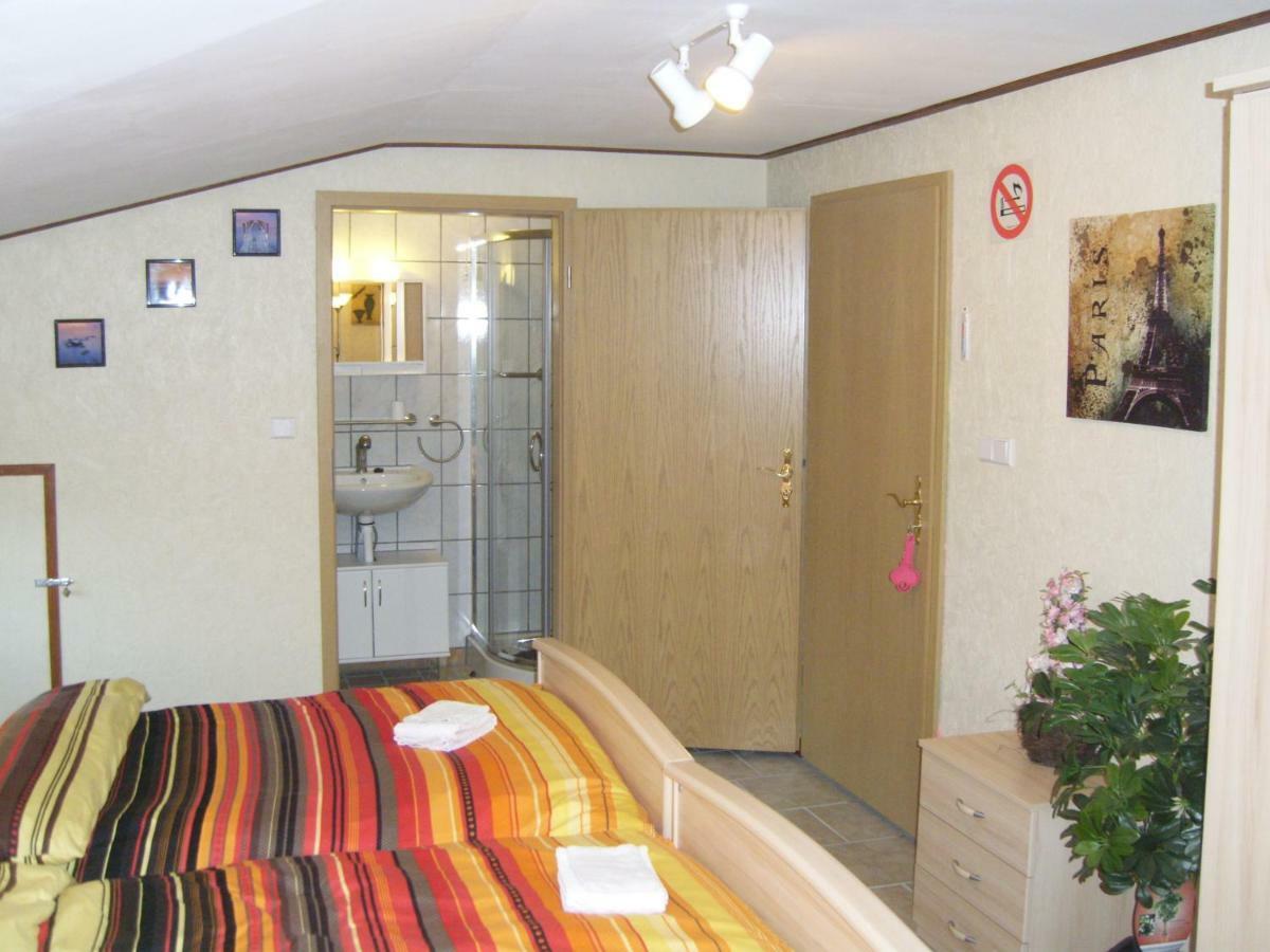 B & B Gross Methling Dargun Exterior foto